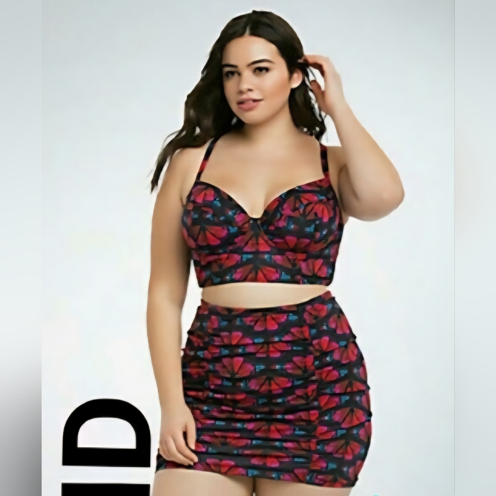 Torrid 2-Piece Swim Suit - Wireless 3X Top (runs small), 2X Bottoms, Like New
